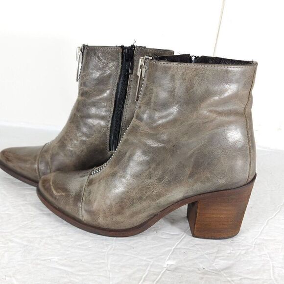 Freebird By Steven Women Claire US6 Gray Distressed Leather Zippers Heel Booties - Picture 2 of 12